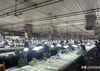 文玩玉石的陪逛买手,在直播和现实之中求生存