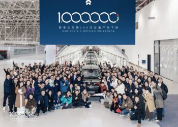 从第一台到第100万台，ES8为蔚来兜住了底