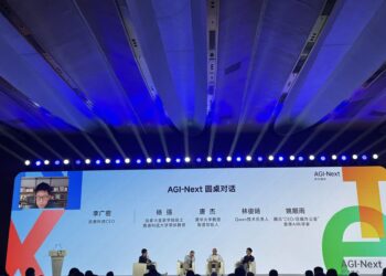 唐杰+姚顺雨+林俊旸+杨植麟！「基模四杰」同台， 国产AI「下一场战役」这么打