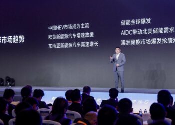 蜂巢能源杨红新：2026，动力电池没有「容易的钱」