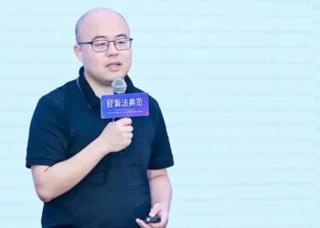 总理座谈会上的年轻人,春节暴涨超千亿