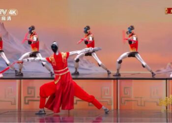 比人还忙的春节机器人 万元租金一去不返！