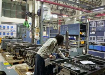 凌晨、轨道与峡湾：三个女人的职业地图