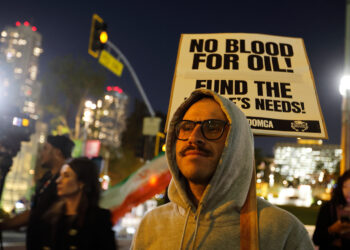 特朗普「军舰为油轮护航」言论引发质疑