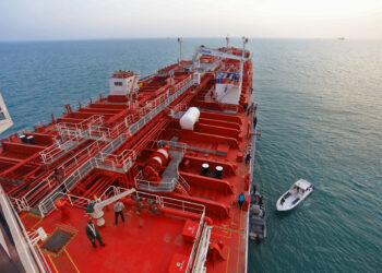 海湾石油运输能绕开霍尔木兹海峡吗