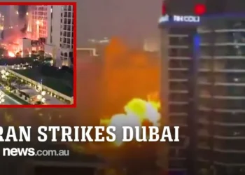 当导弹飞越波斯湾:伊朗为何将复仇之火引向邻居?