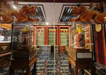 茅台关键岗位迎新！70后余思明代行董秘 王莉参会破「失联」谣言