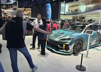 2026车展：五大趋势，智能汽车开启「中国时间」