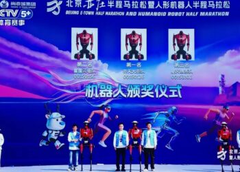 聚焦：荣耀机器人能跑多远？