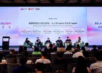 端侧智能的全球化落地：云端的" 强"，解不了端侧的" 痛"｜「Talk To The World」@Singapore AI Week